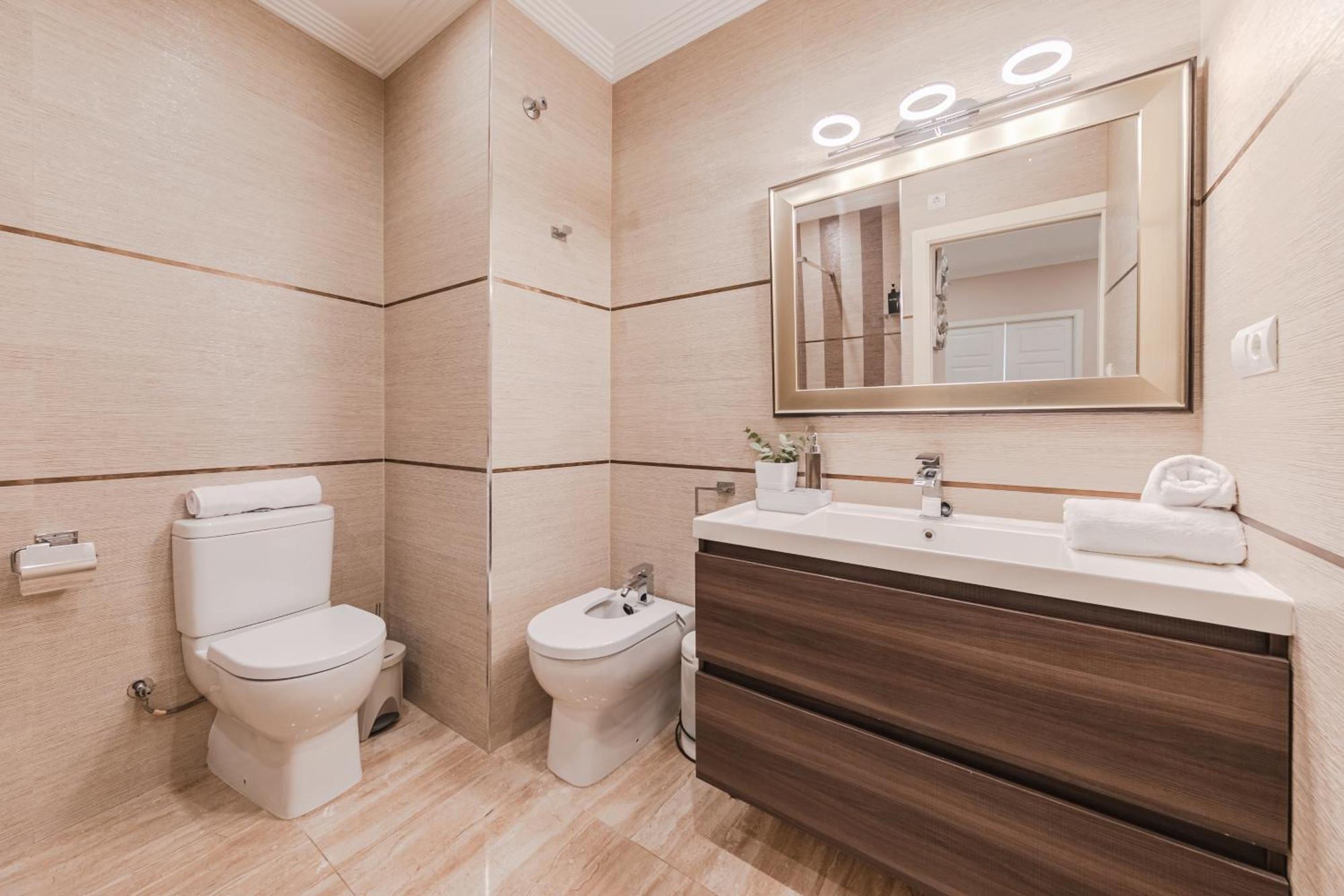 Isg Jose De Velilla Centro Parking Appartement *