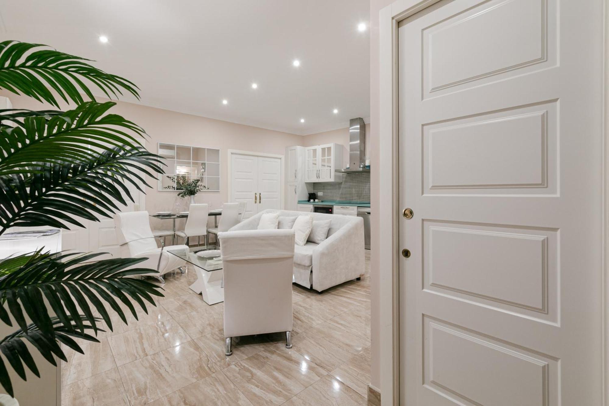 Isg Jose De Velilla Centro Parking Appartement *